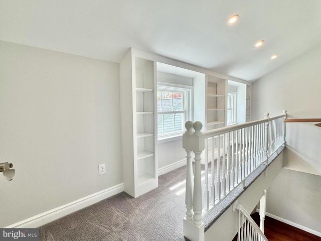 1 FOXBOROUGH CT, Medford, NJ 08055