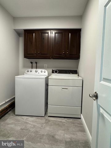 1 FOXBOROUGH CT, Medford, NJ 08055