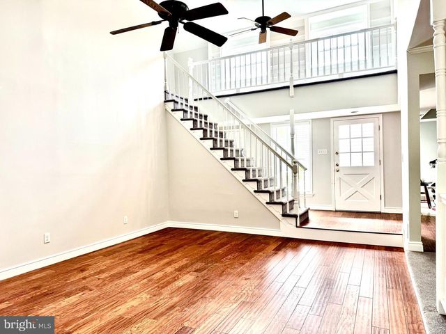 1 FOXBOROUGH CT, Medford, NJ 08055