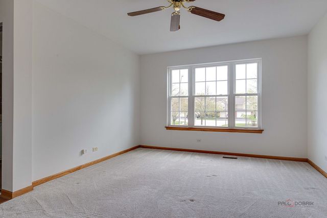 2944 Oak Court 2944, Schaumburg, IL 60193