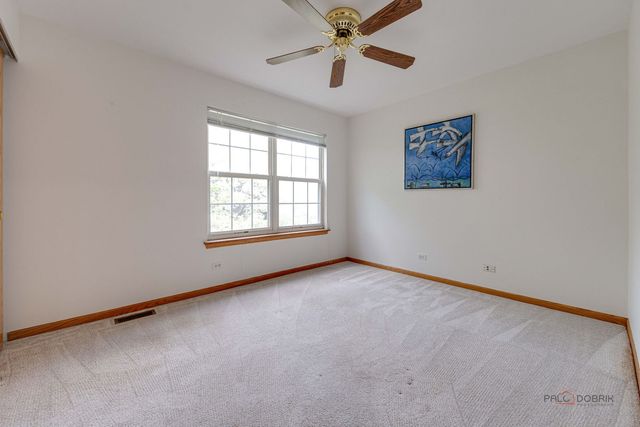 2944 Oak Court 2944, Schaumburg, IL 60193