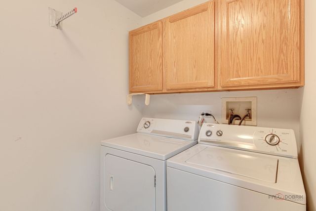 2944 Oak Court 2944, Schaumburg, IL 60193