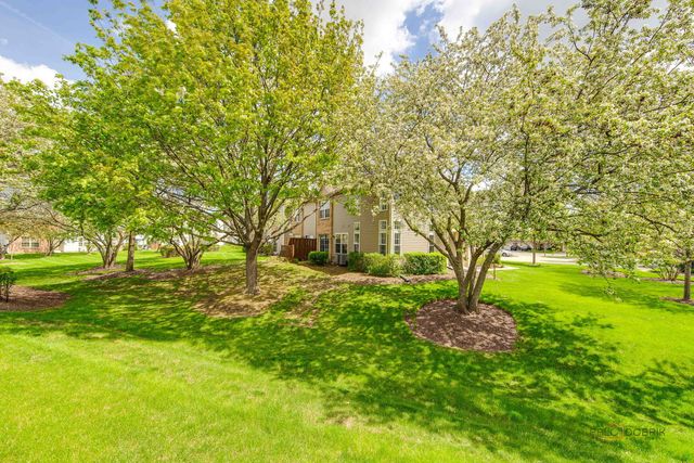 2944 Oak Court 2944, Schaumburg, IL 60193