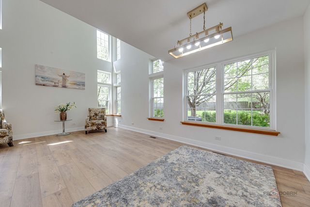 2944 Oak Court 2944, Schaumburg, IL 60193