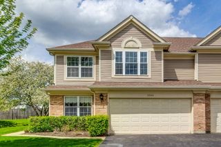 2944 Oak Court 2944, Schaumburg, IL 60193