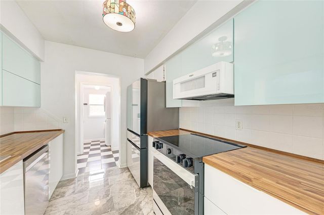 6311 2ND AVENUE W, Bradenton, FL 34209