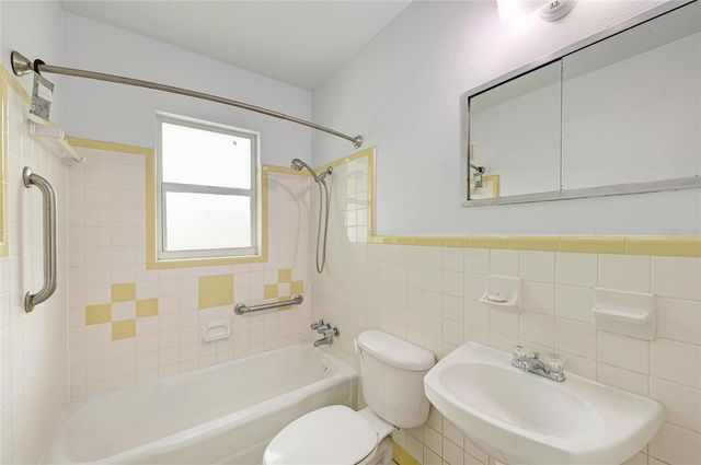 6311 2ND AVENUE W, Bradenton, FL 34209