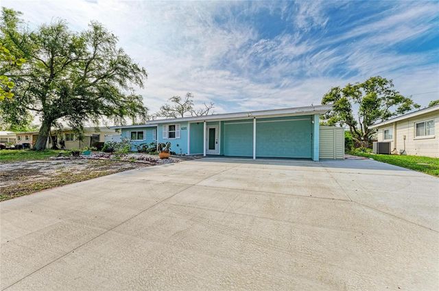 6311 2ND AVENUE W, Bradenton, FL 34209