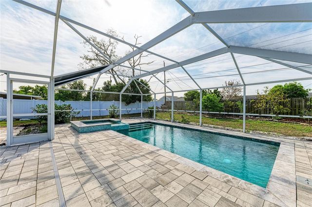 6311 2ND AVENUE W, Bradenton, FL 34209