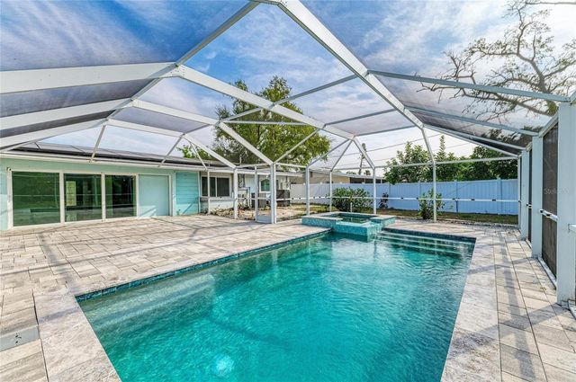 6311 2ND AVENUE W, Bradenton, FL 34209