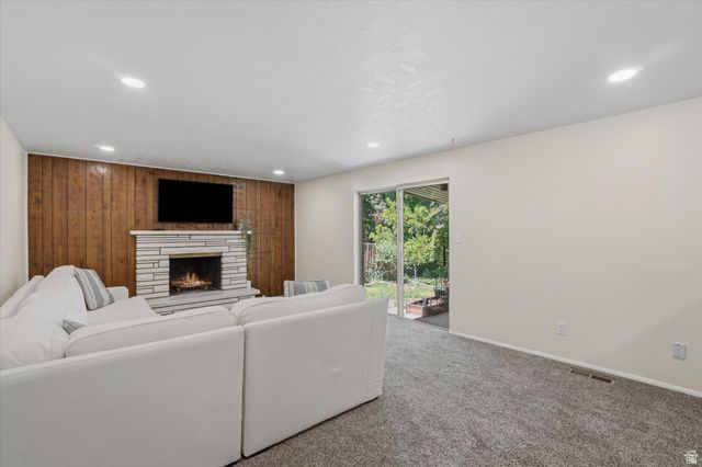 2570 W BLAKE DR, Taylorsville, UT 84129