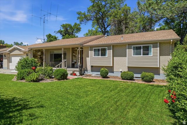 2570 W BLAKE DR, Taylorsville, UT 84129