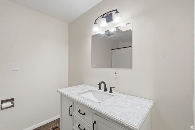 2570 W BLAKE DR, Taylorsville, UT 84129