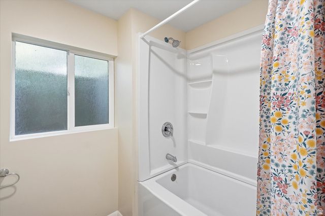 2570 W BLAKE DR, Taylorsville, UT 84129
