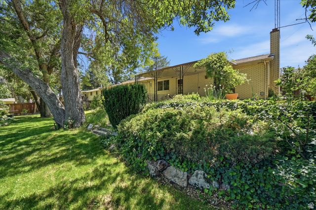 2570 W BLAKE DR, Taylorsville, UT 84129