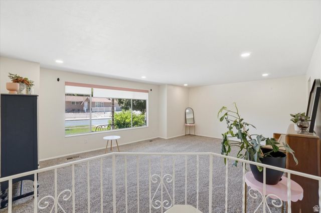2570 W BLAKE DR, Taylorsville, UT 84129