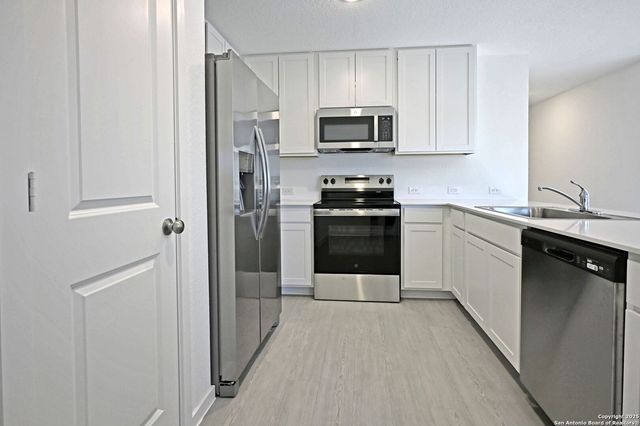 3813 Low Tide, Seguin, TX 78155