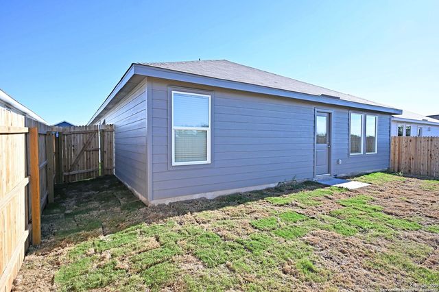3813 Low Tide, Seguin, TX 78155