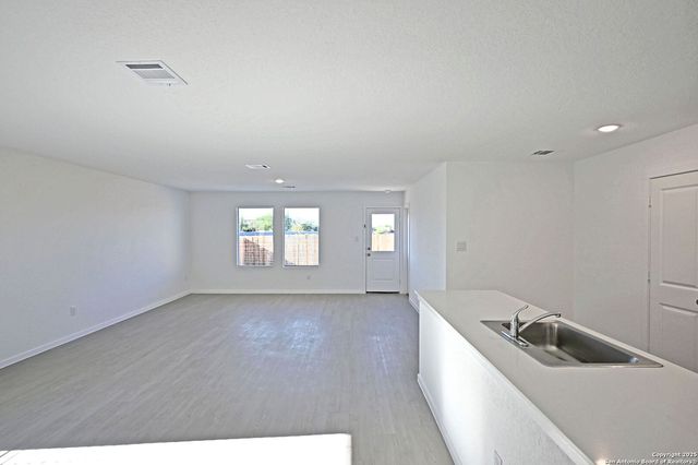 3813 Low Tide, Seguin, TX 78155