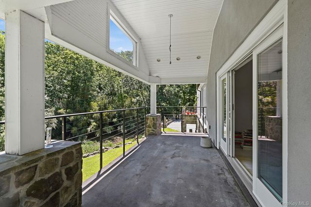 481 Mount Airy Road E, Croton-on-hudson, NY 10520