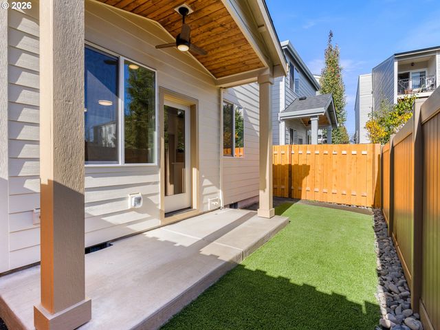 7466 N Polk Ave, Portland, OR 97203