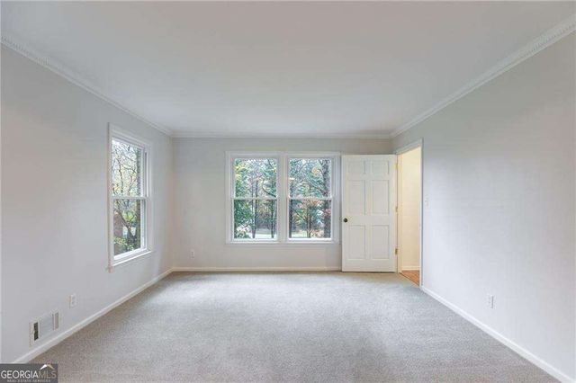 620 Oakstone Way, Roswell, GA 30075