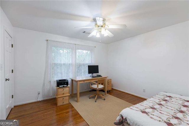 620 Oakstone Way, Roswell, GA 30075