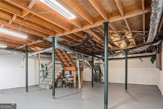 620 Oakstone Way, Roswell, GA 30075