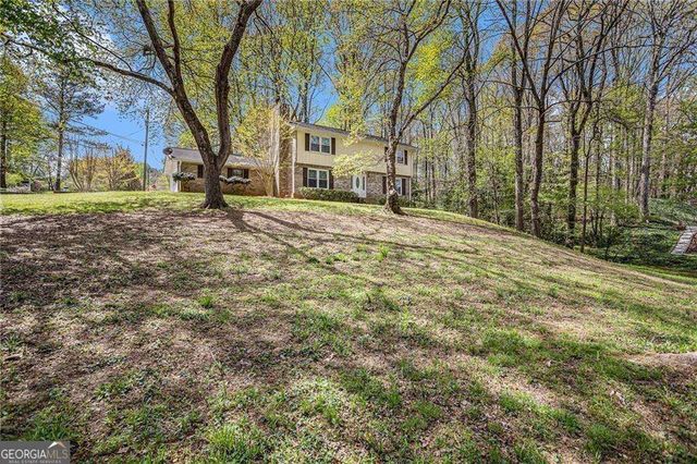 620 Oakstone Way, Roswell, GA 30075