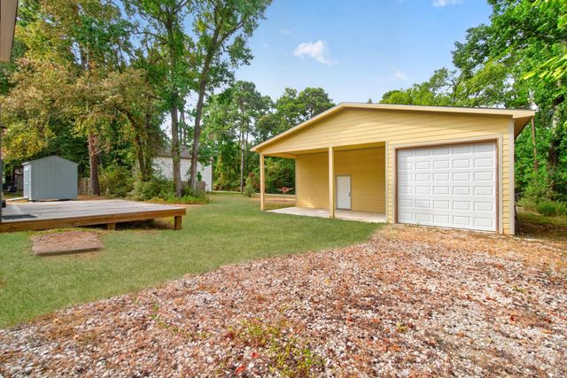 155 Cherry Tree, Livingston, TX 77351