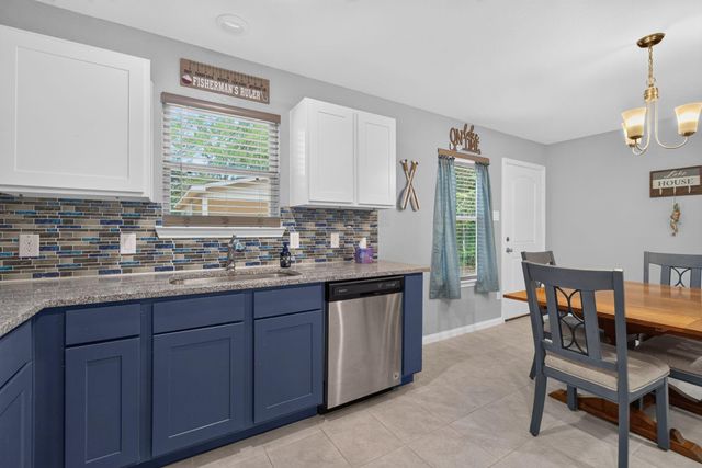 155 Cherry Tree, Livingston, TX 77351