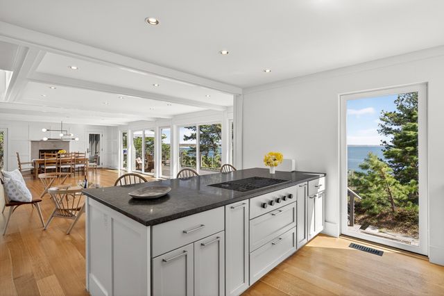 615 Chequessett Neck Road, Wellfleet, MA 02667