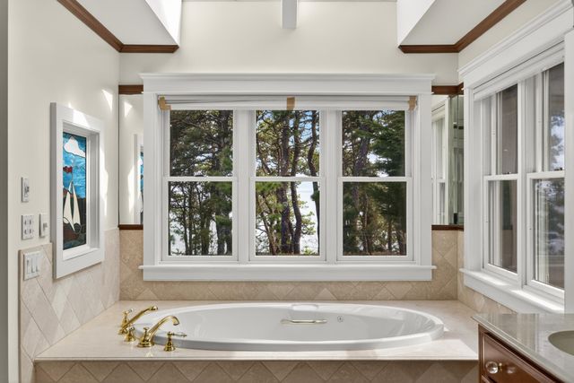 615 Chequessett Neck Road, Wellfleet, MA 02667