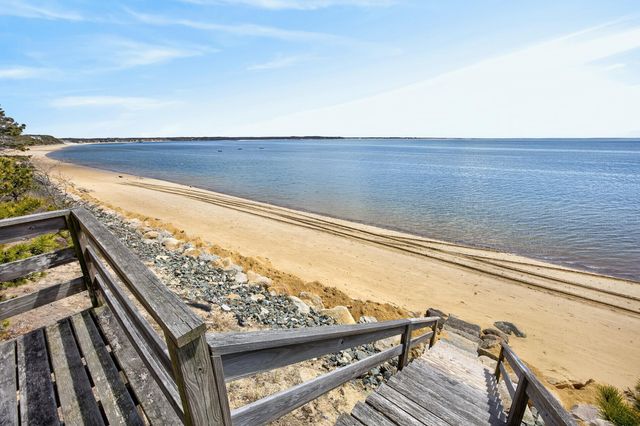 615 Chequessett Neck Road, Wellfleet, MA 02667
