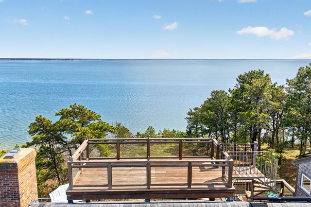 615 Chequessett Neck Road, Wellfleet, MA 02667