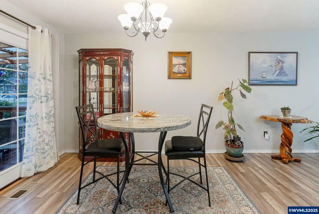 825 SW Walnut St, Albany, OR 97321