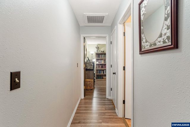 825 SW Walnut St, Albany, OR 97321