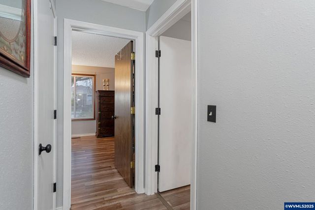 825 SW Walnut St, Albany, OR 97321