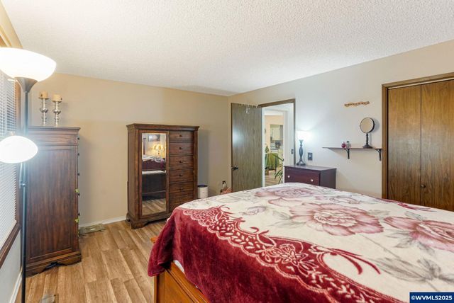 825 SW Walnut St, Albany, OR 97321