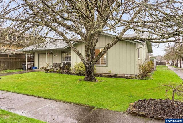 825 SW Walnut St, Albany, OR 97321