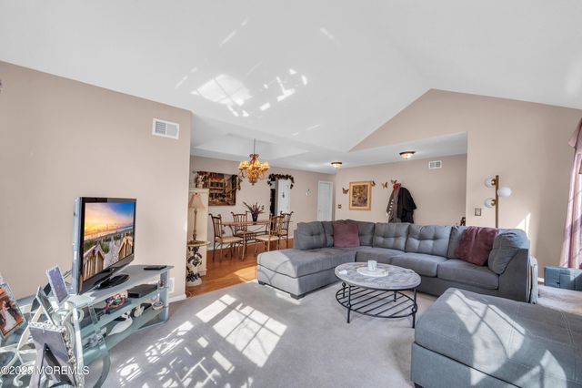 2674 Meadow Lake Drive, Toms River, NJ 08755