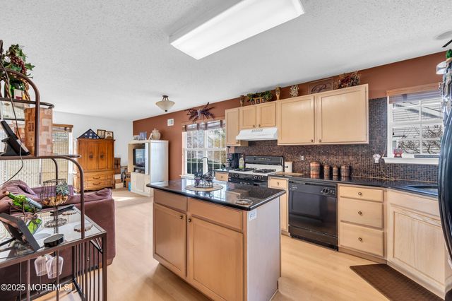 2674 Meadow Lake Drive, Toms River, NJ 08755