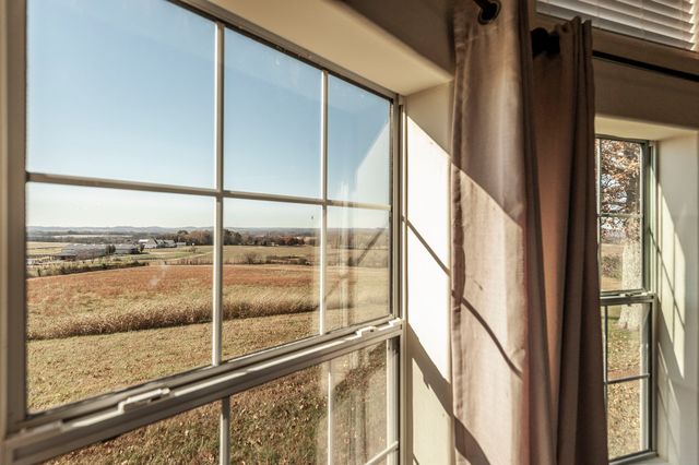 414B Rock Springs Rd, Castalian Springs, TN 37031