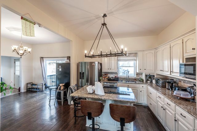 414B Rock Springs Rd, Castalian Springs, TN 37031