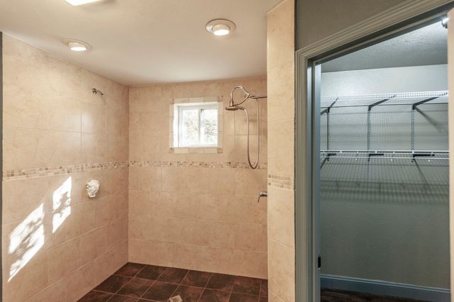 414B Rock Springs Rd, Castalian Springs, TN 37031