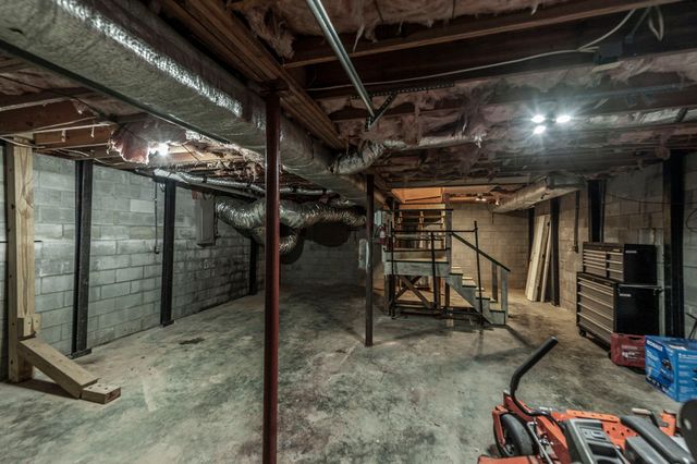 414B Rock Springs Rd, Castalian Springs, TN 37031