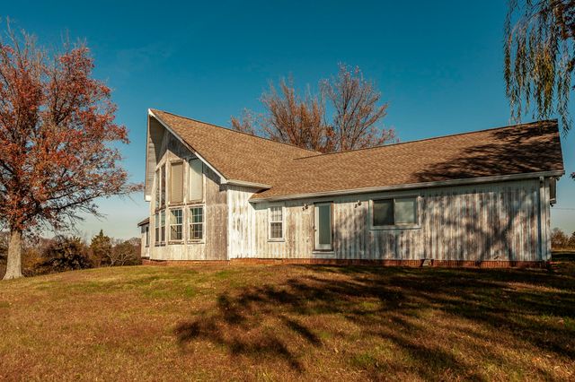 414B Rock Springs Rd, Castalian Springs, TN 37031
