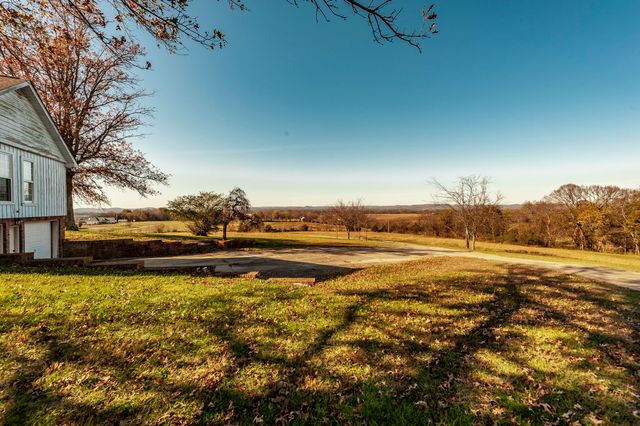 414B Rock Springs Rd, Castalian Springs, TN 37031