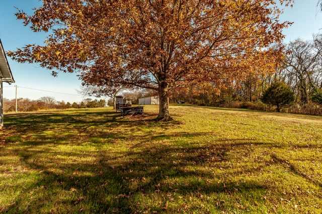 414B Rock Springs Rd, Castalian Springs, TN 37031