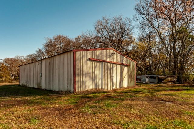 414B Rock Springs Rd, Castalian Springs, TN 37031